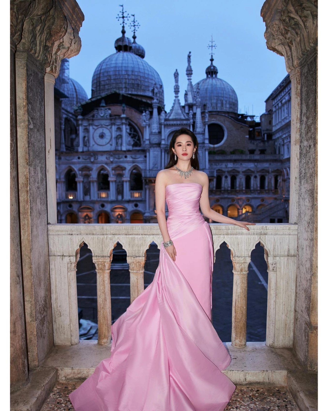 Best Celebrity Pink Dress Looks You Can Recreate