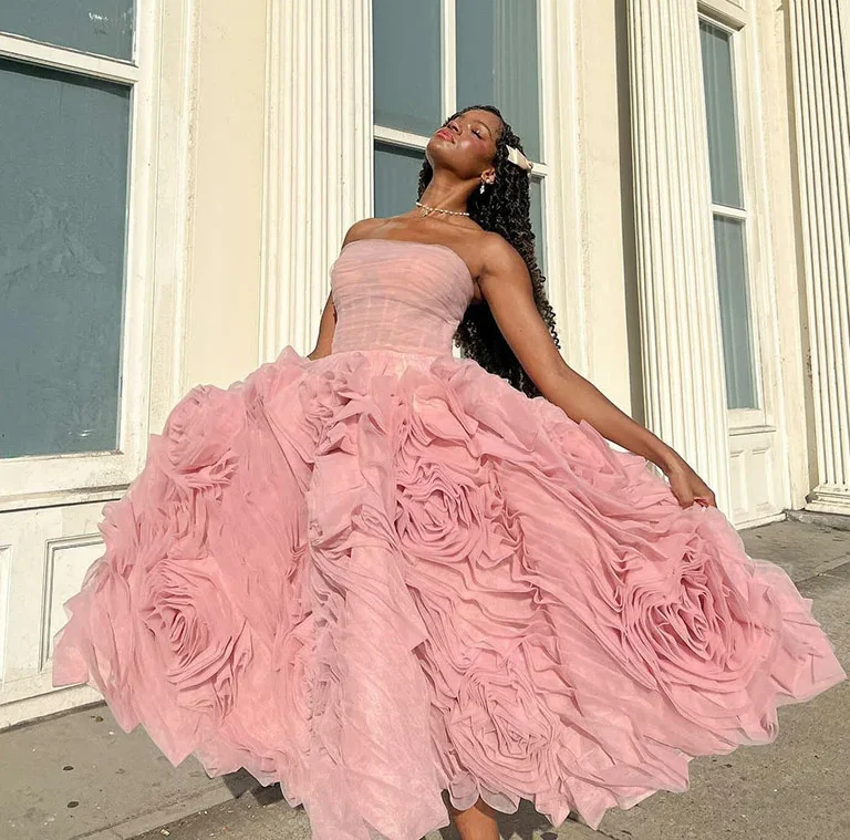 How to Adapt Pink Dresses for Different Body Types Across Seasons?